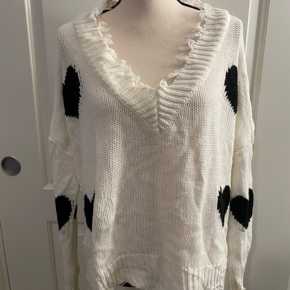 Heart Cream Sweater